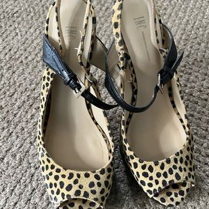 High Heels.  Leopard print.